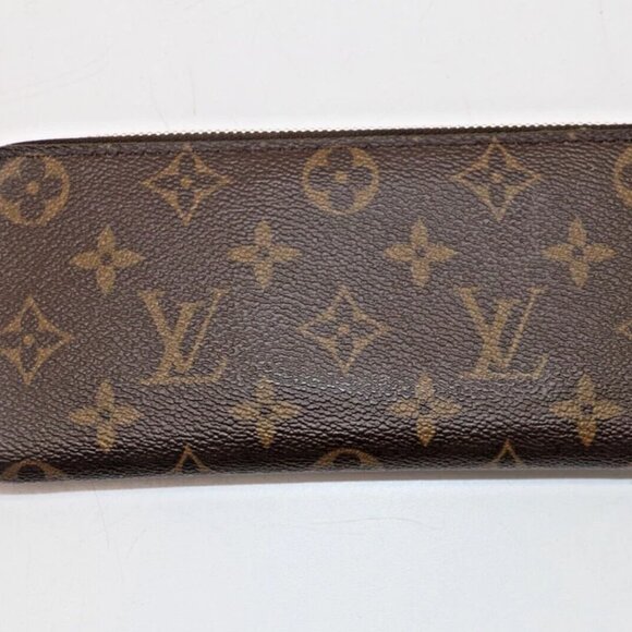 Louis Vuitton Clémence Monogram Women's Wallet - Fuchsia - Picture 2 of 16